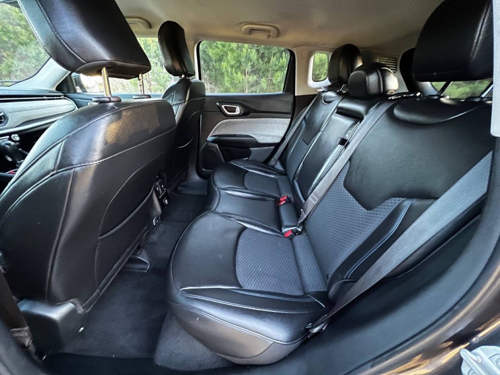 2022 Jeep Compass Image 13