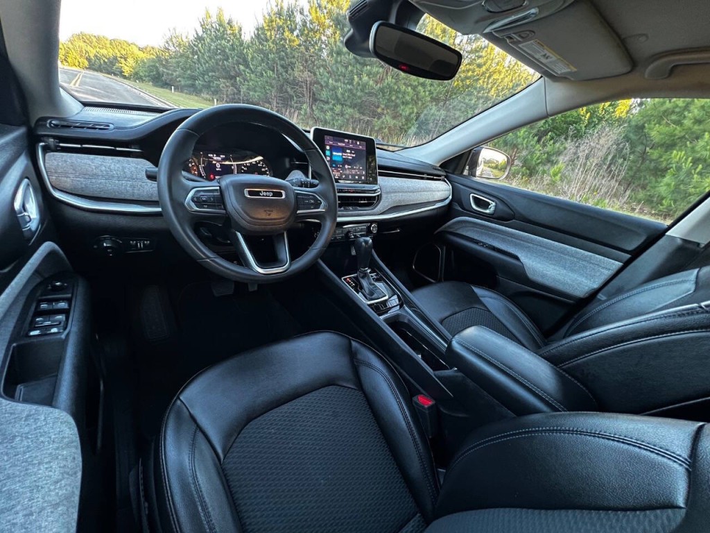 2022 Jeep Compass Image 14