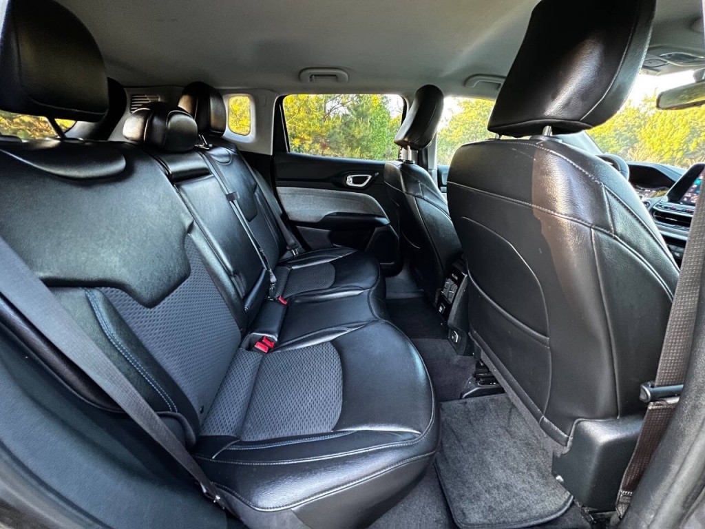 2022 Jeep Compass Image 16