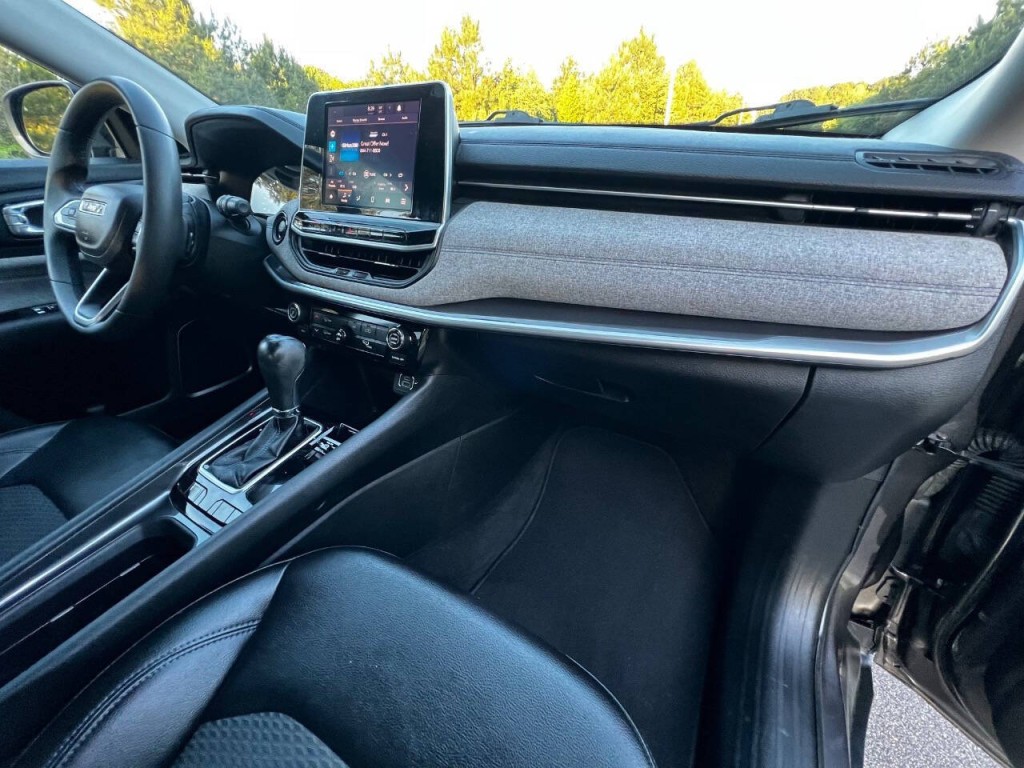 2022 Jeep Compass Image 20