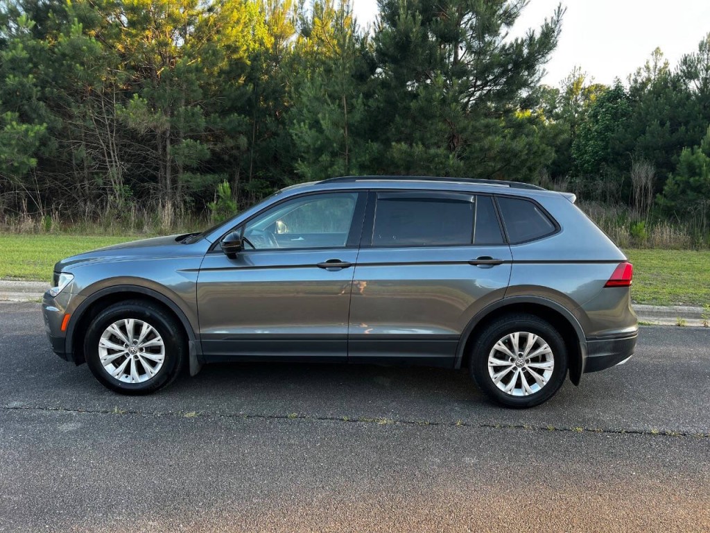 2019 Volkswagen Tiguan Image 2