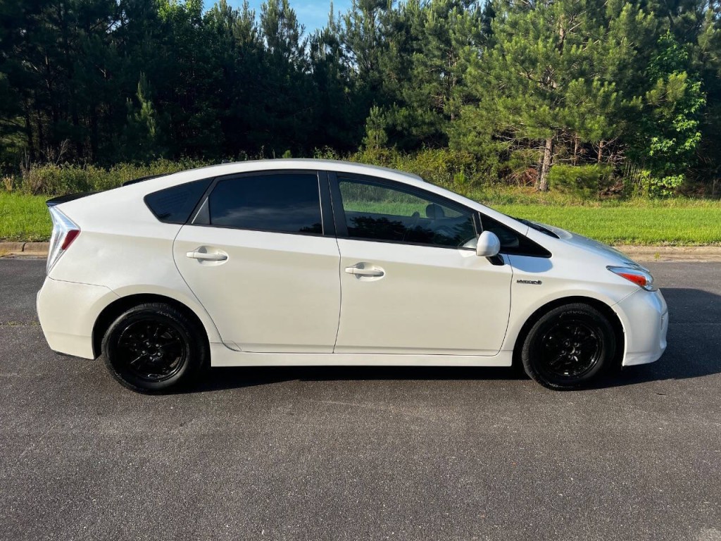 2015 Toyota Prius Image 6