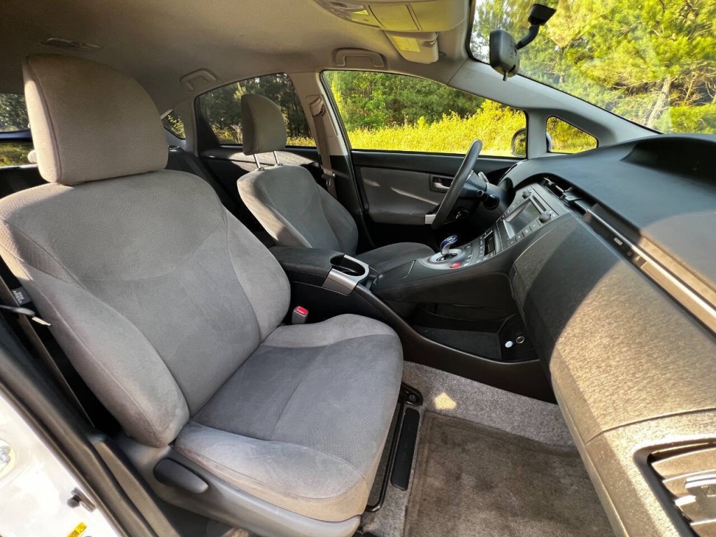 2015 Toyota Prius Image 19
