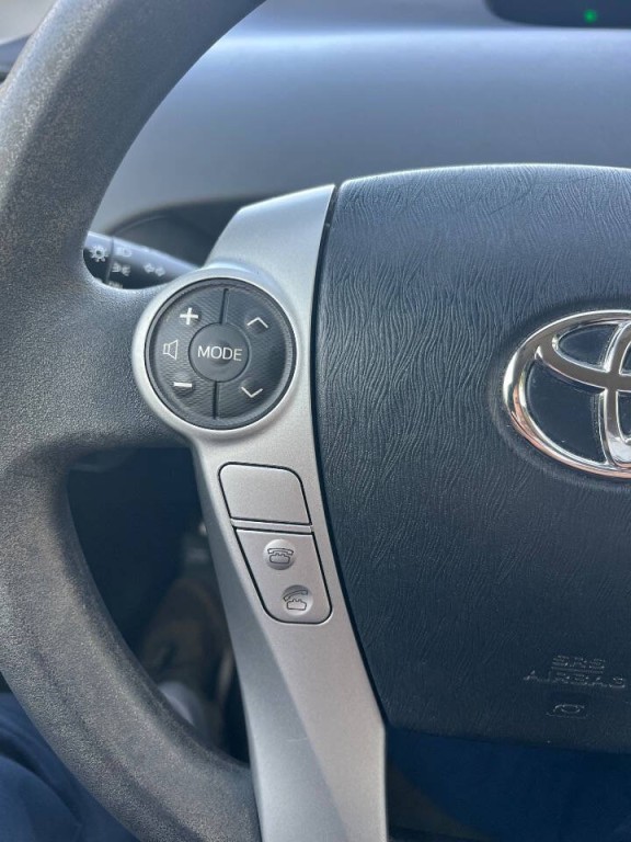 2015 Toyota Prius Image 21