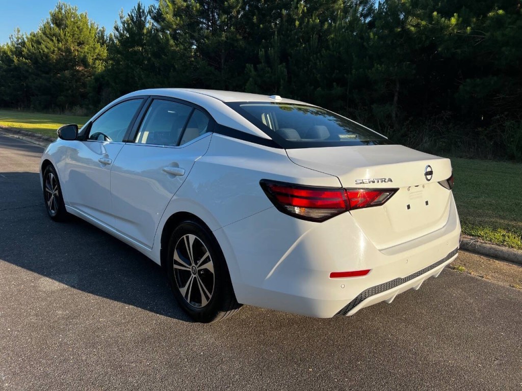 2022 Nissan Sentra Image 3