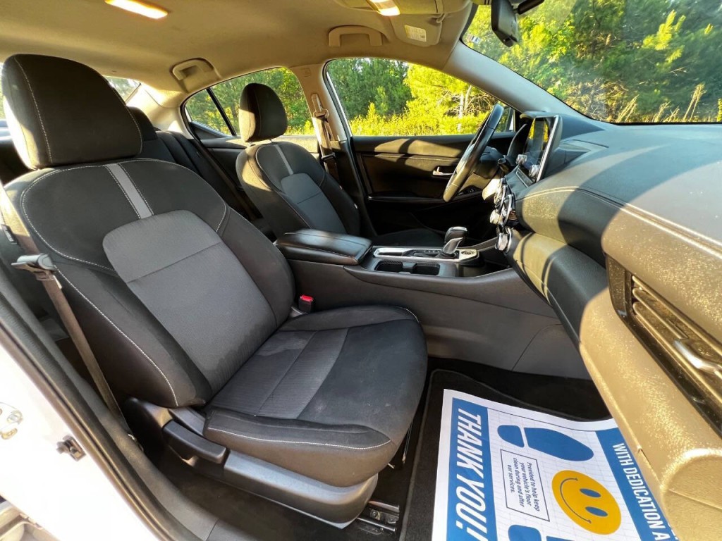 2022 Nissan Sentra Image 19