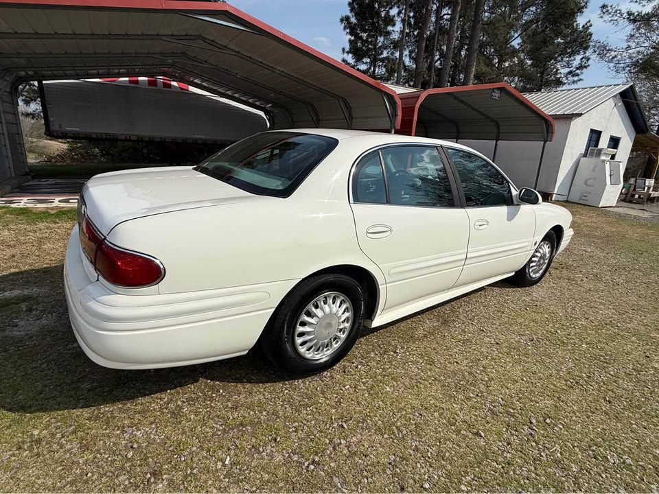 2005 Buick LeSabre Image 2