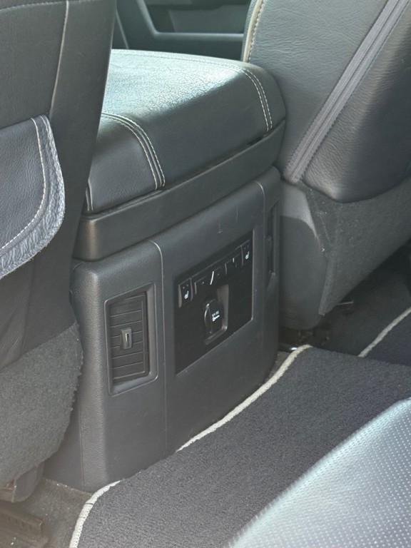 2012 Dodge Ram 2500 Image 8