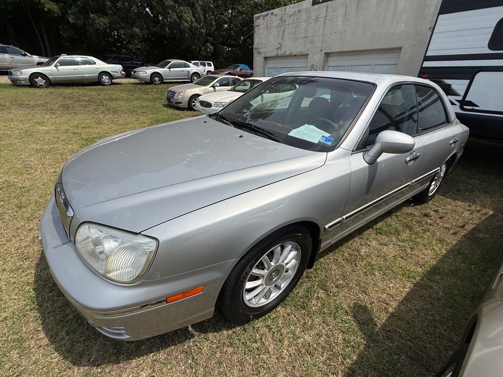 2005 Hyundai XG Image 3