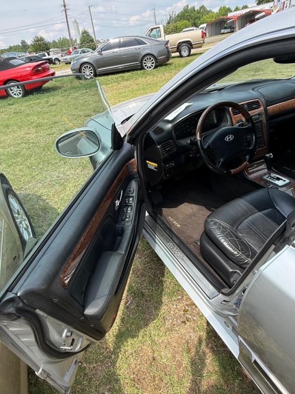 2005 Hyundai XG Image 4