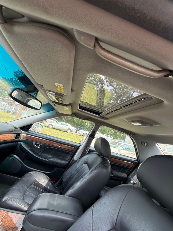 2005 Hyundai XG Image 9
