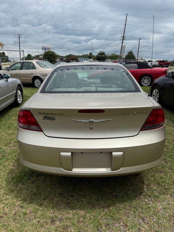 2005 Chrysler Sebring Image 4