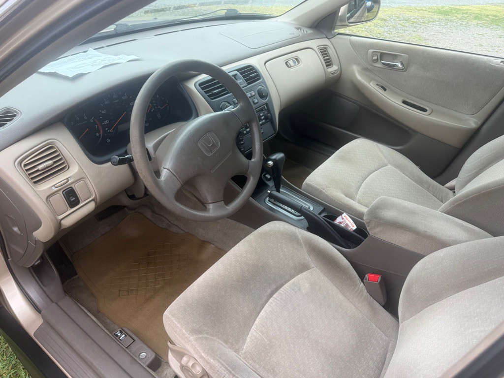 2002 Honda Accord Image 8