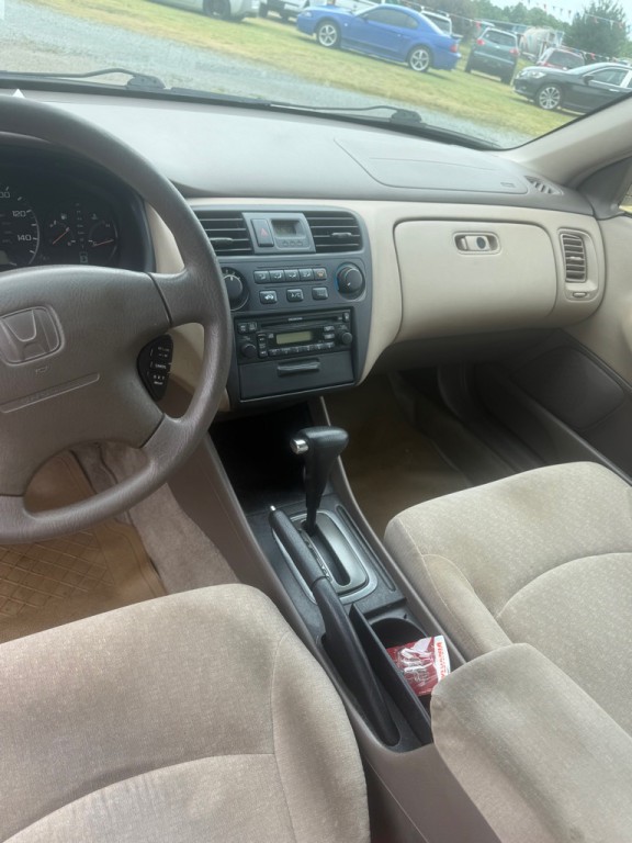 2002 Honda Accord Image 9