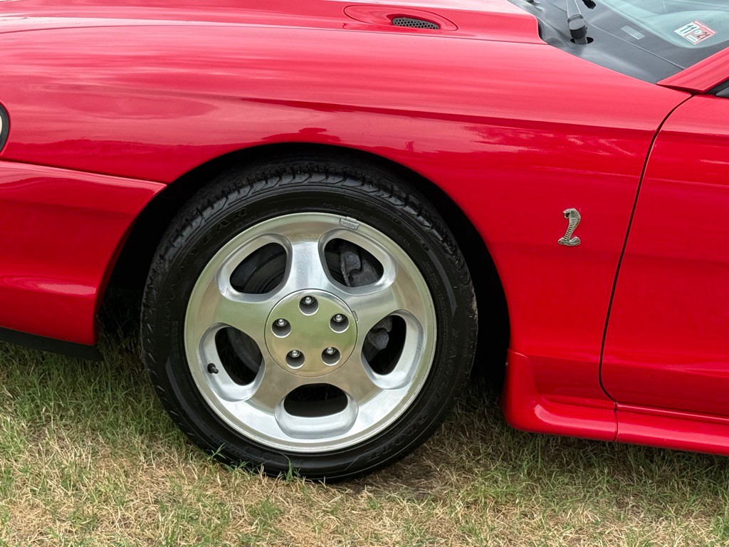 1995 Ford Mustang Image 2