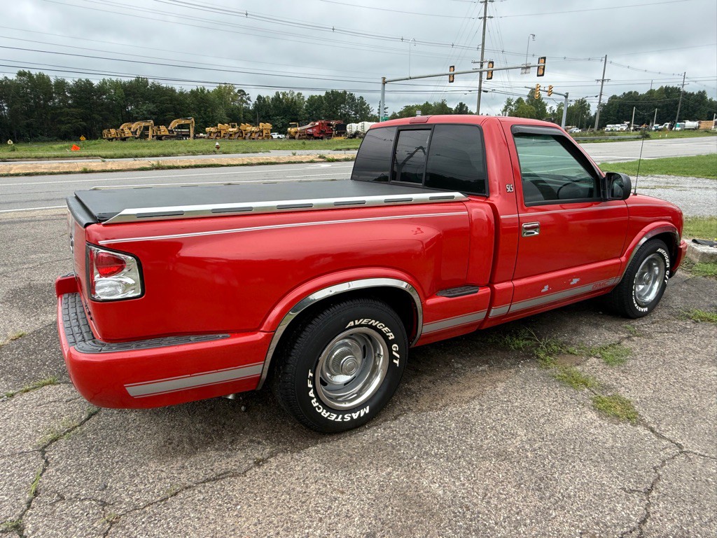 1998 GMC Sonoma Image 6