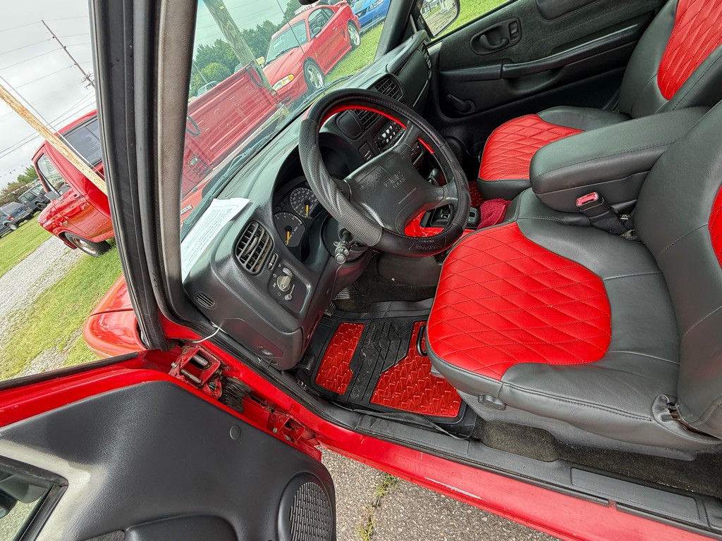 1998 GMC Sonoma Image 11