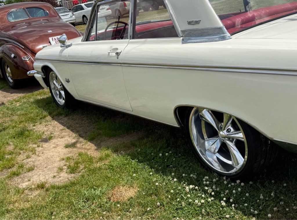 1962 Ford Galaxie Image 6