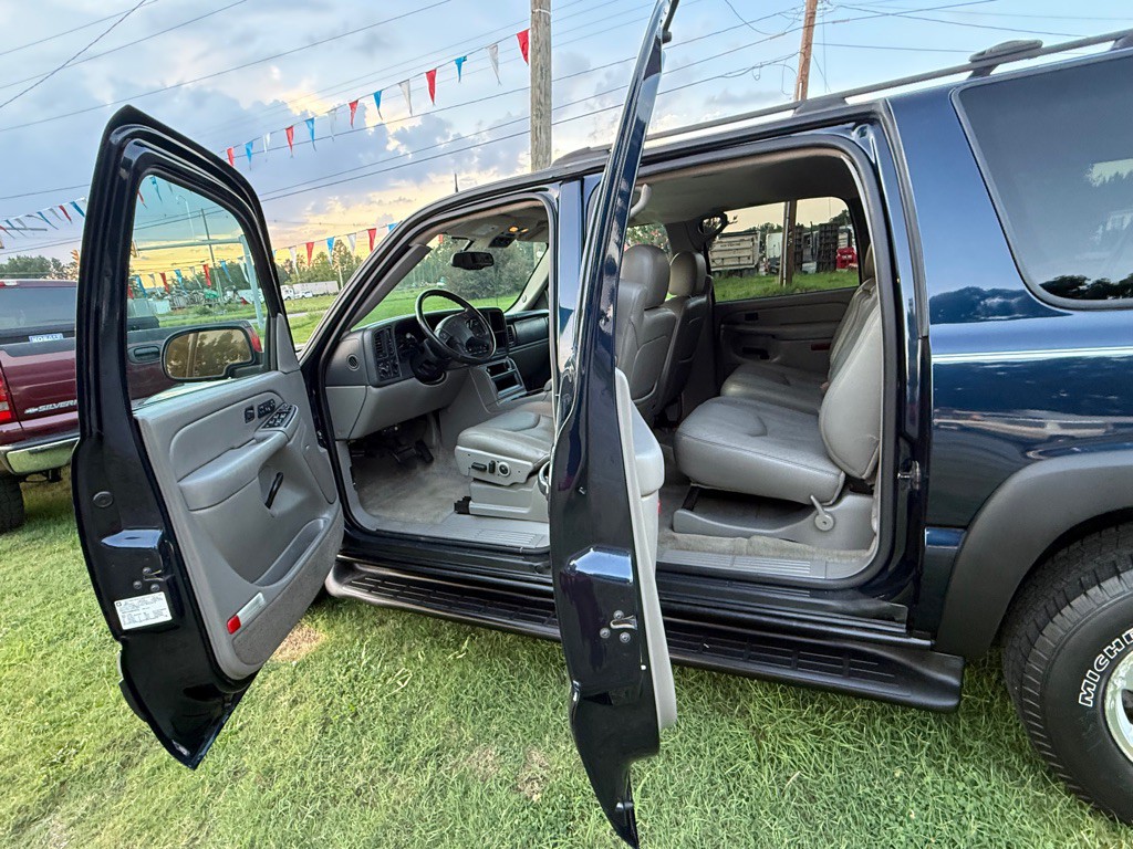 2004 GMC Yukon Image 7