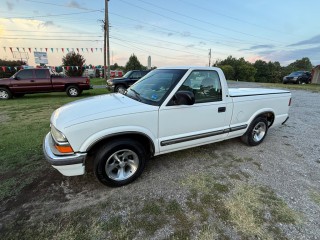 Image for 2000 Chevrolet S10 BASE ID: 7603829