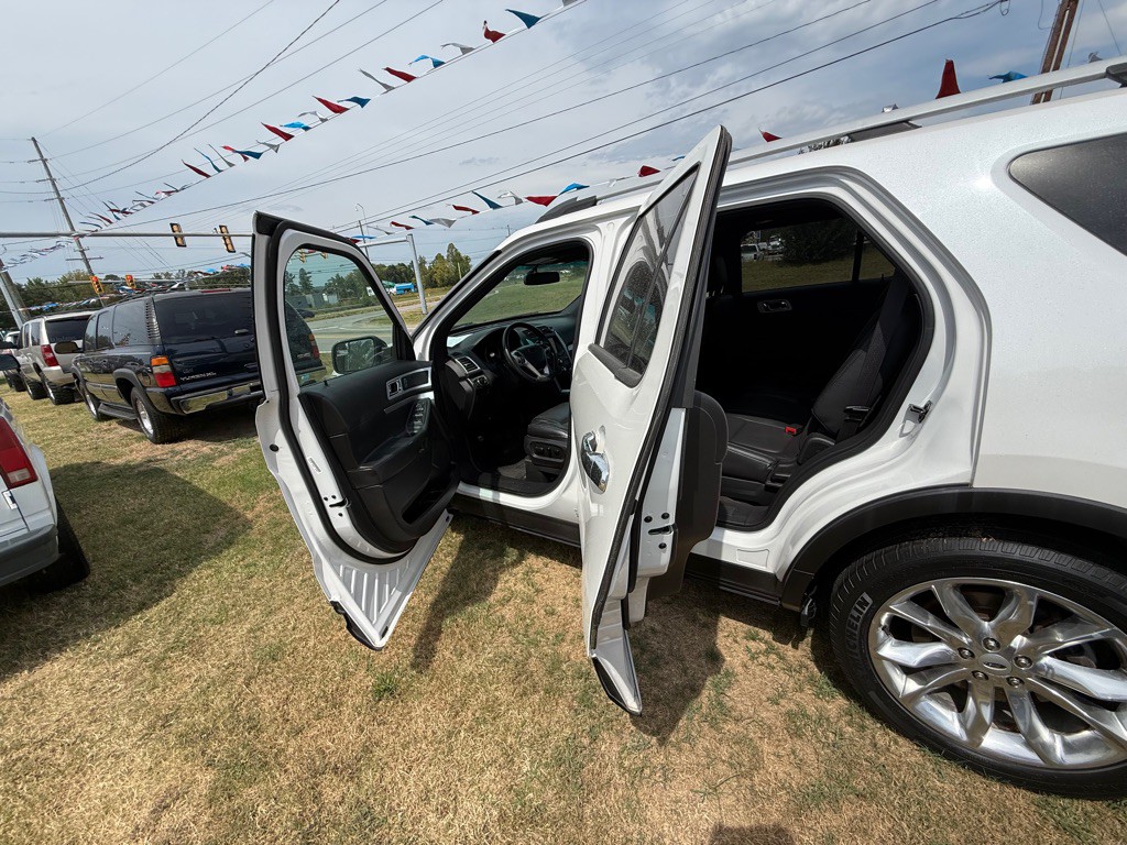 2015 Ford Explorer Image 5