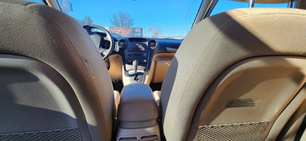 2008 Kia Rondo Image 23