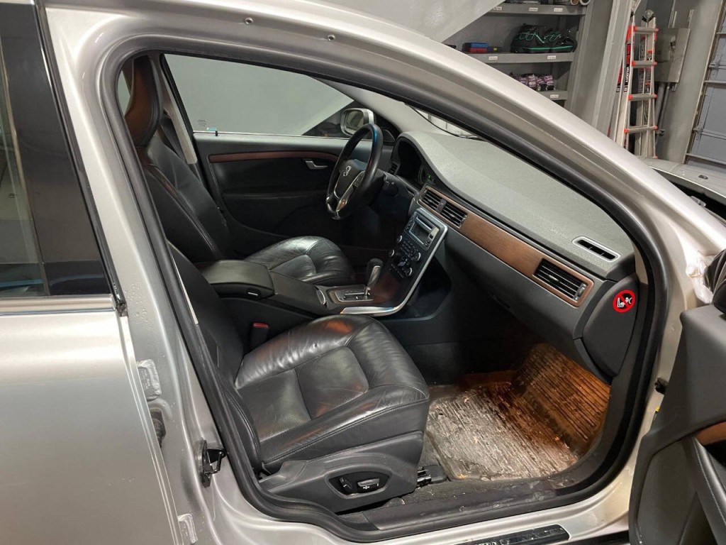 2010 Volvo S80 Image 29