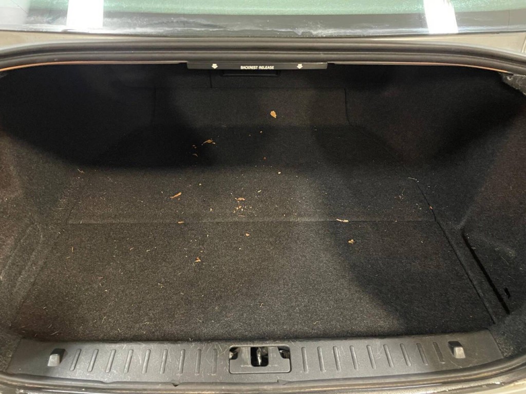 2010 Volvo S80 Image 39