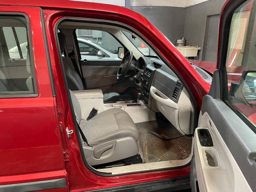 2008 Jeep Liberty Image 26