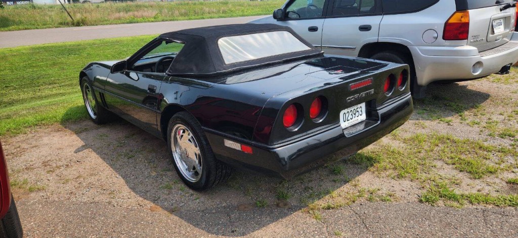 1989 Chevrolet Corvette Image 5