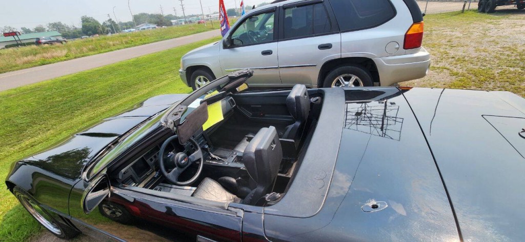 1989 Chevrolet Corvette Image 23