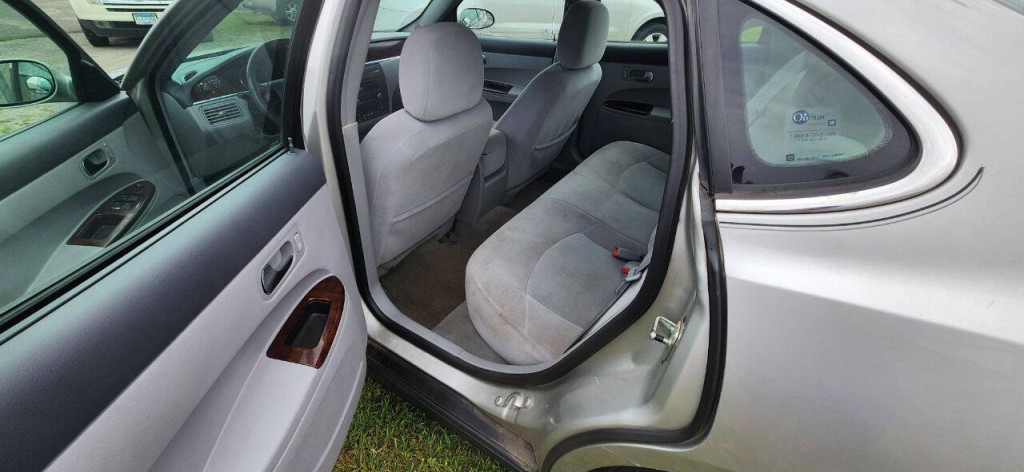 2007 Buick LaCrosse Image 9