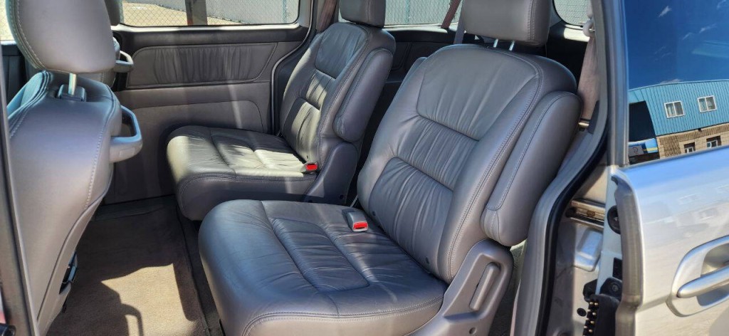 2004 Honda Odyssey Image 13