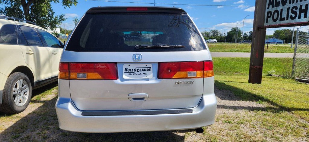 2004 Honda Odyssey Image 16