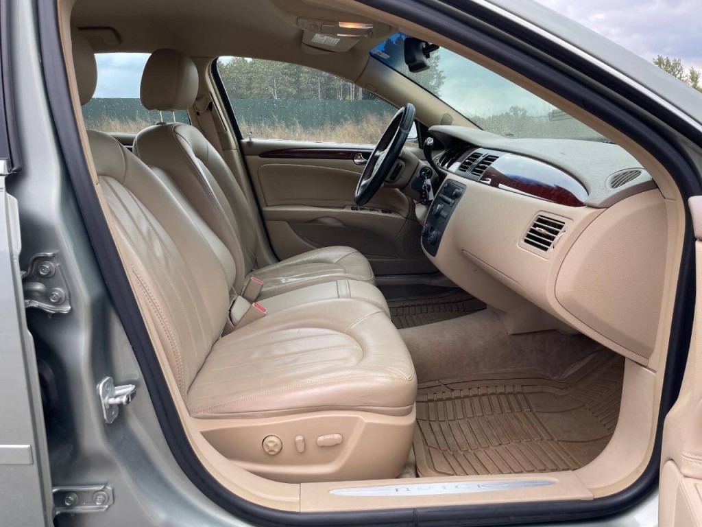 2006 Buick Lucerne Image 30