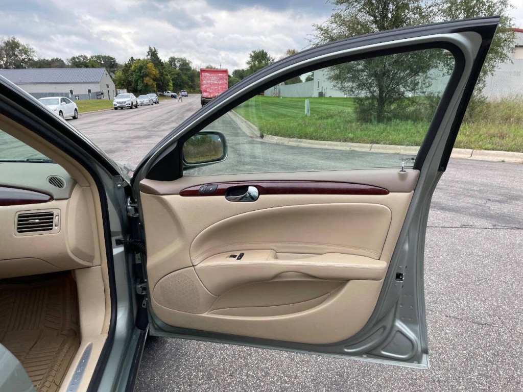 2006 Buick Lucerne Image 31