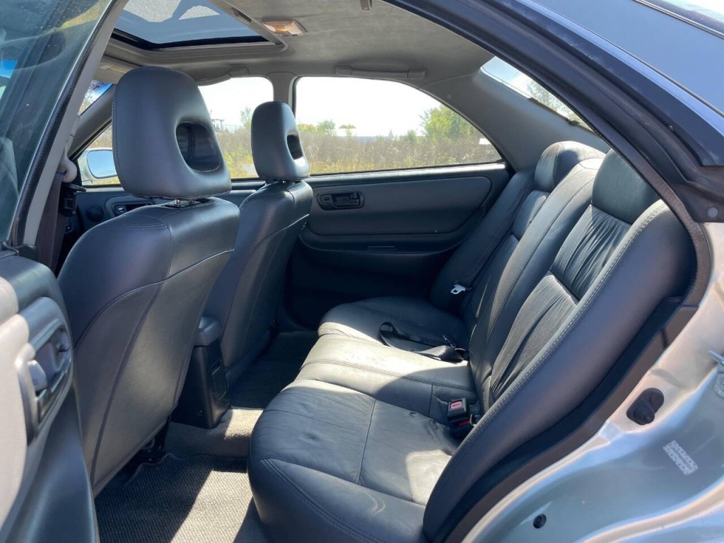 1998 Acura Integra Image 28
