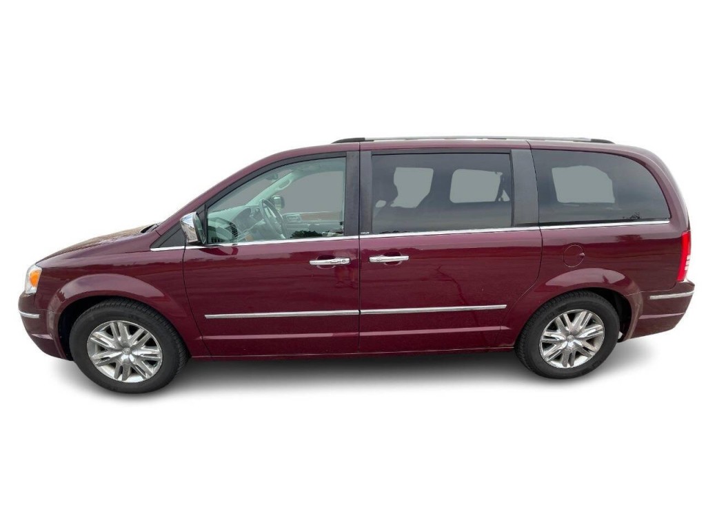 2008 Chrysler Town & Country Image 3