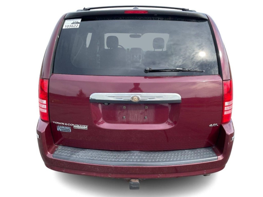 2008 Chrysler Town & Country Image 5