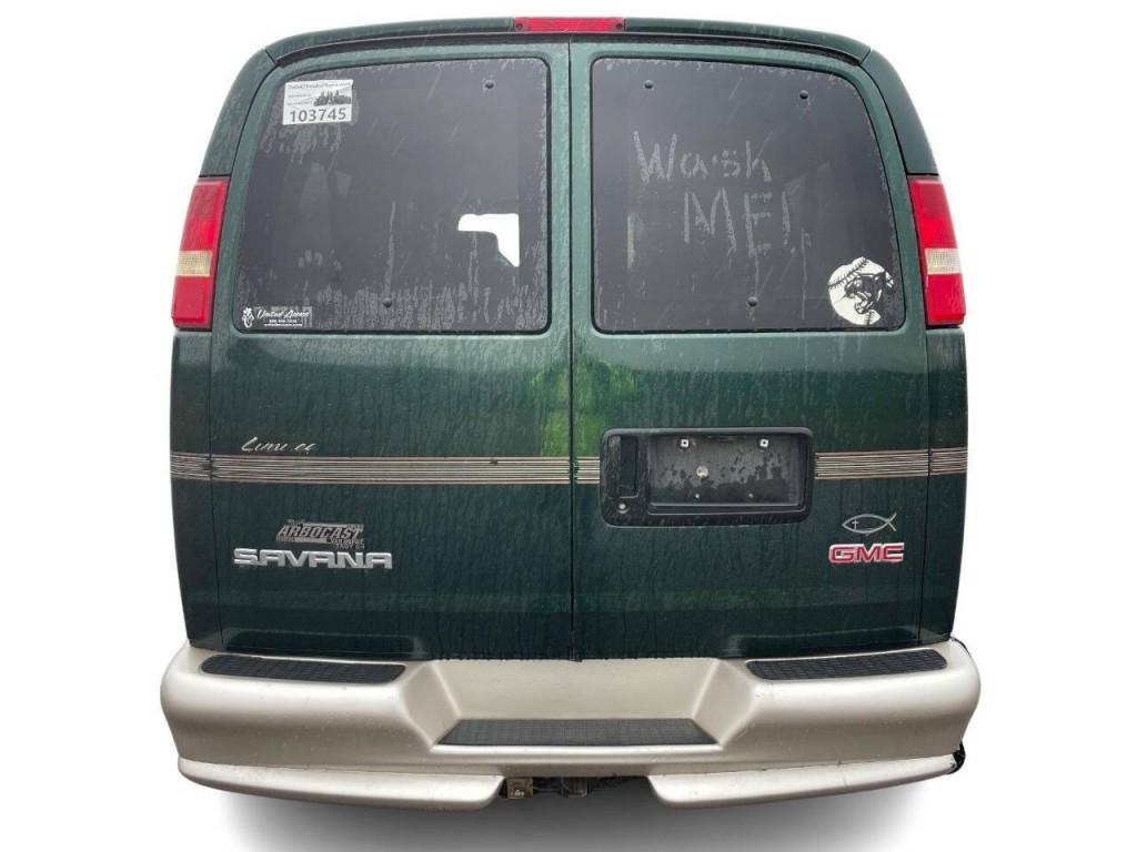 2004 GMC Savana Image 8