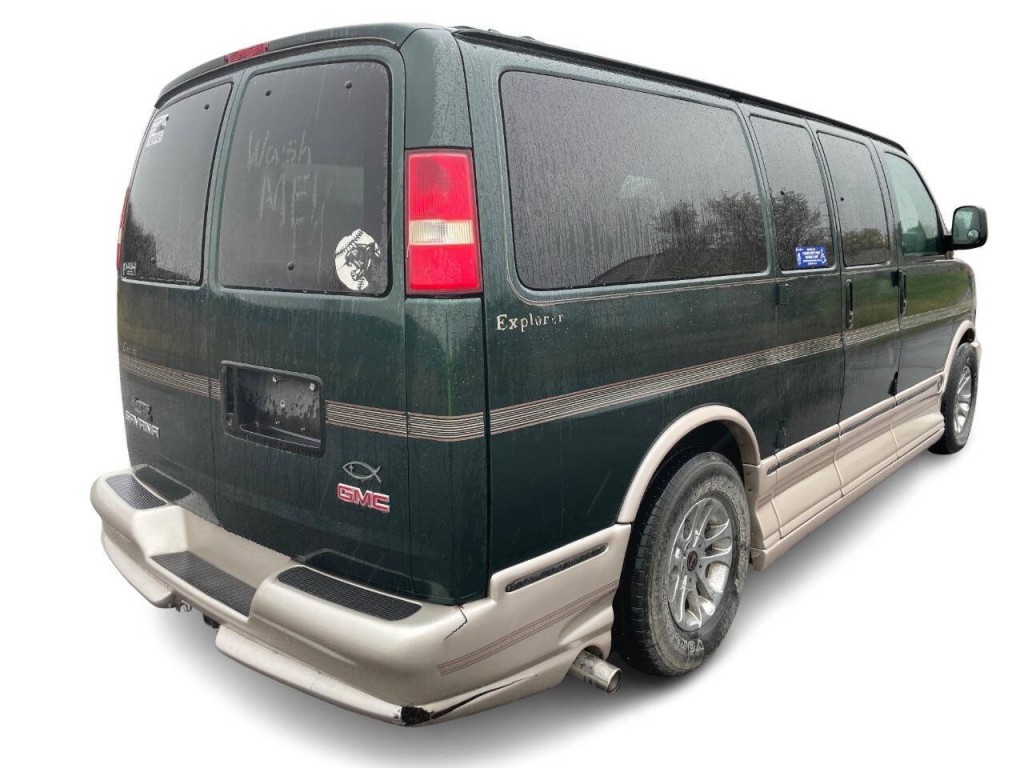 2004 GMC Savana Image 9