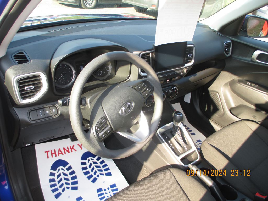 2022 Hyundai Venue Image 4