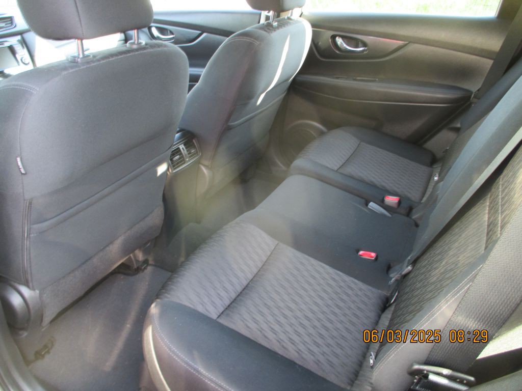 2018 Nissan Rogue Image 6