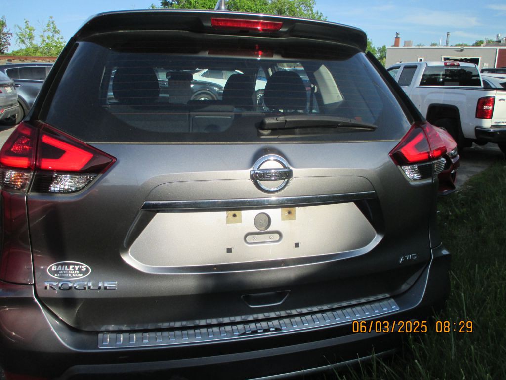 2018 Nissan Rogue Image 7