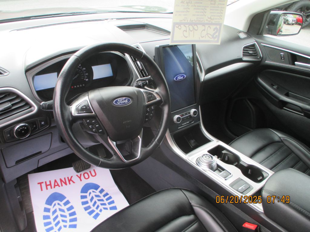 2023 Ford Edge Image 5