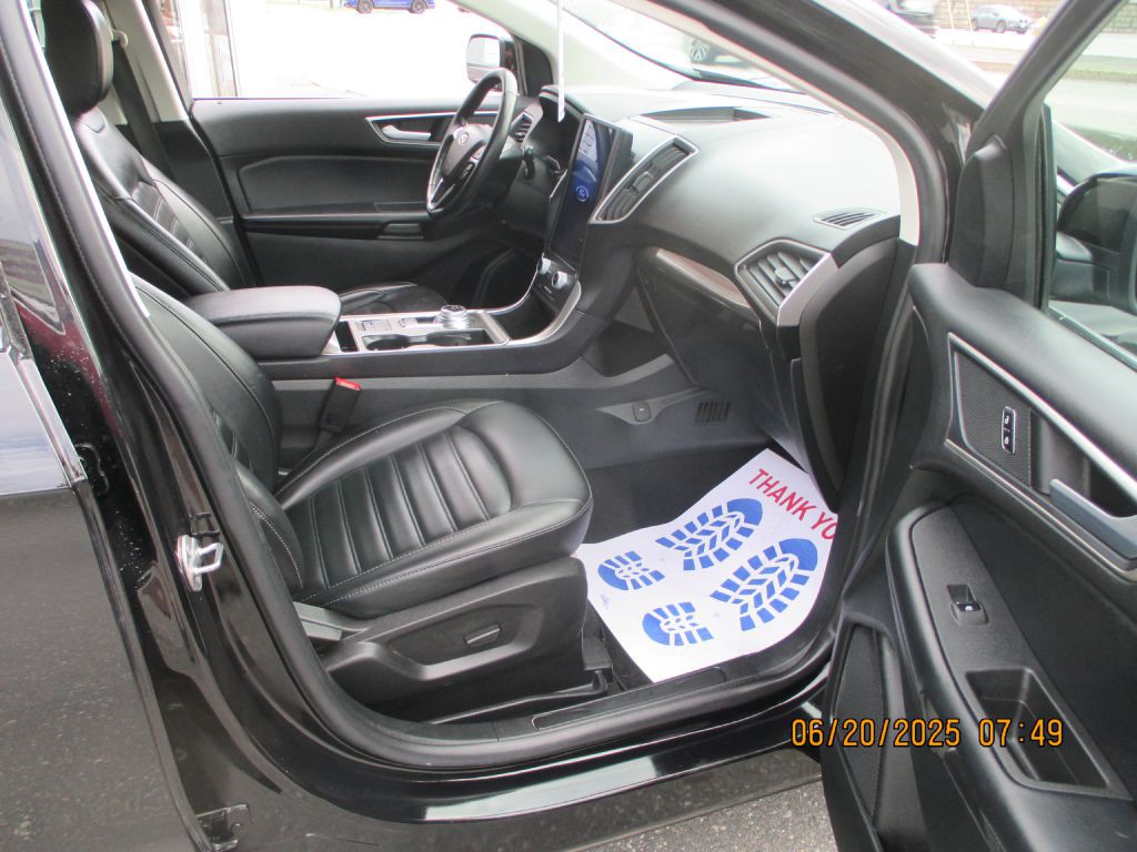 2023 Ford Edge Image 10