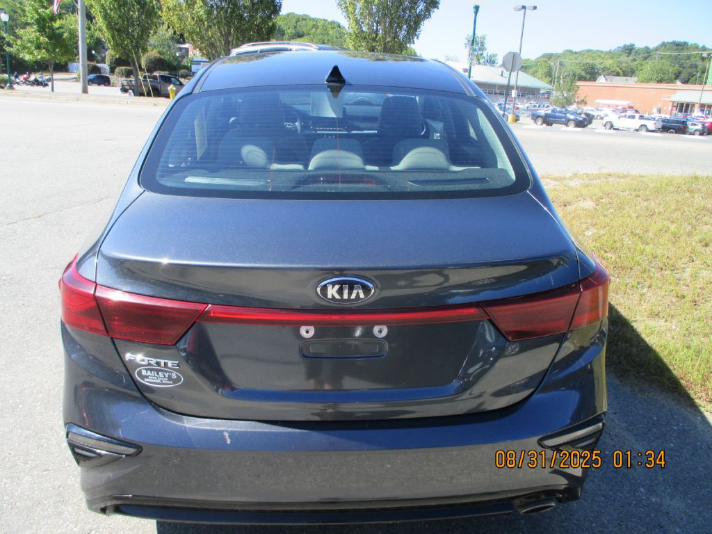 2021 Kia Forte Image 4