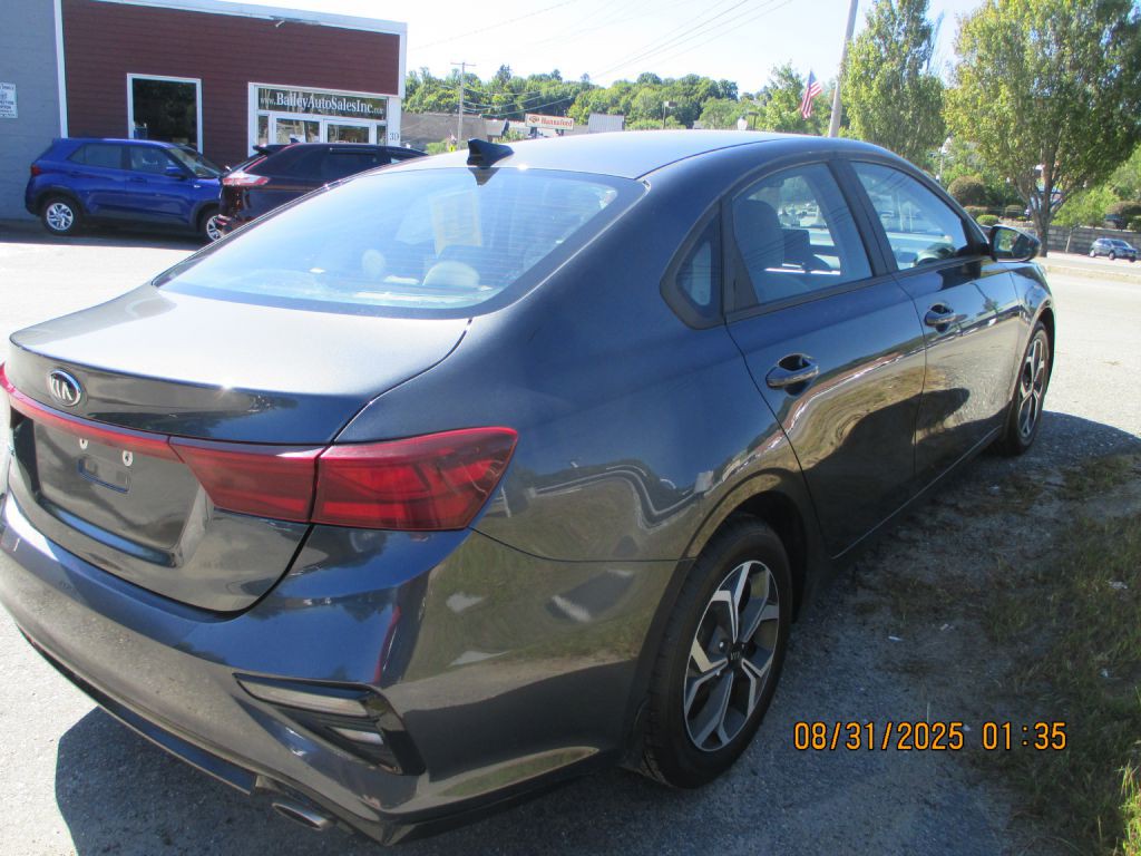 2021 Kia Forte Image 5