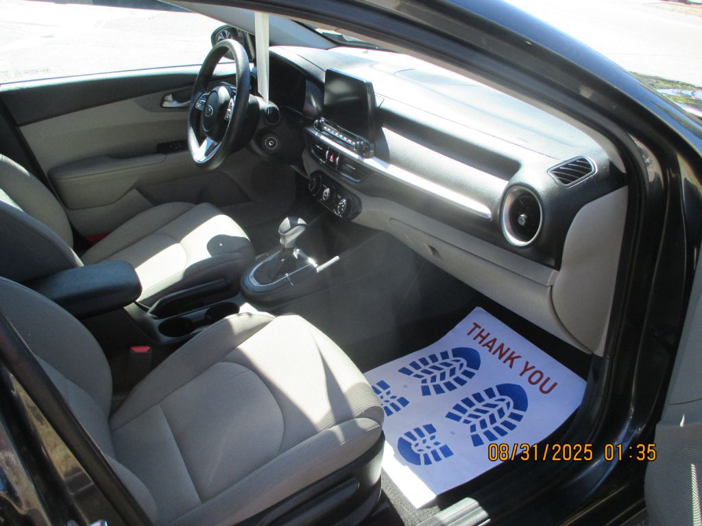 2021 Kia Forte Image 11
