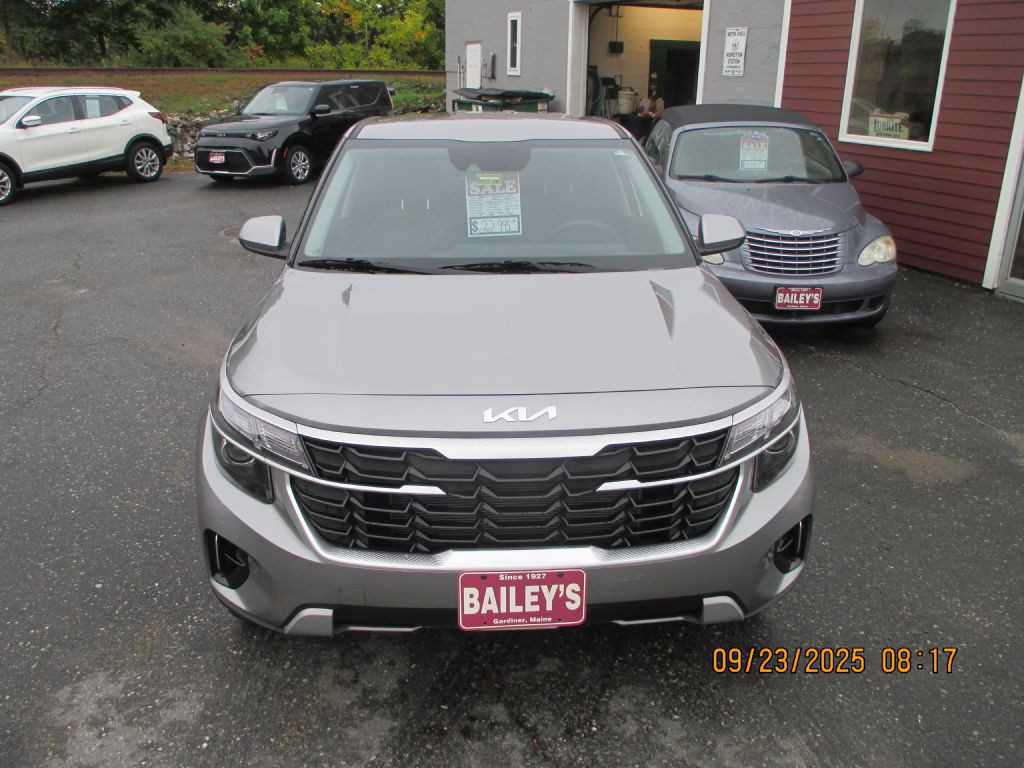 2024 Kia Seltos Image 2